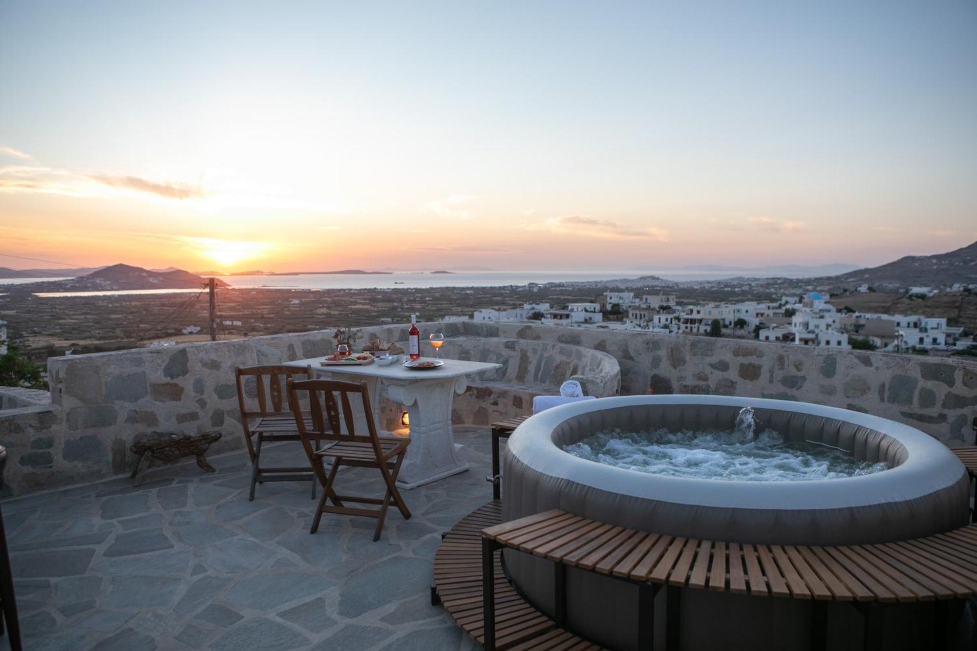 Themed House "Castle Halaros" View 17Th Century Villa Glinado Naxos Exterior photo